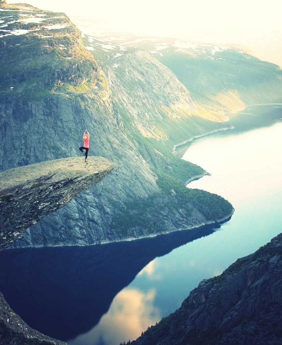 Desk Essentials Monolith